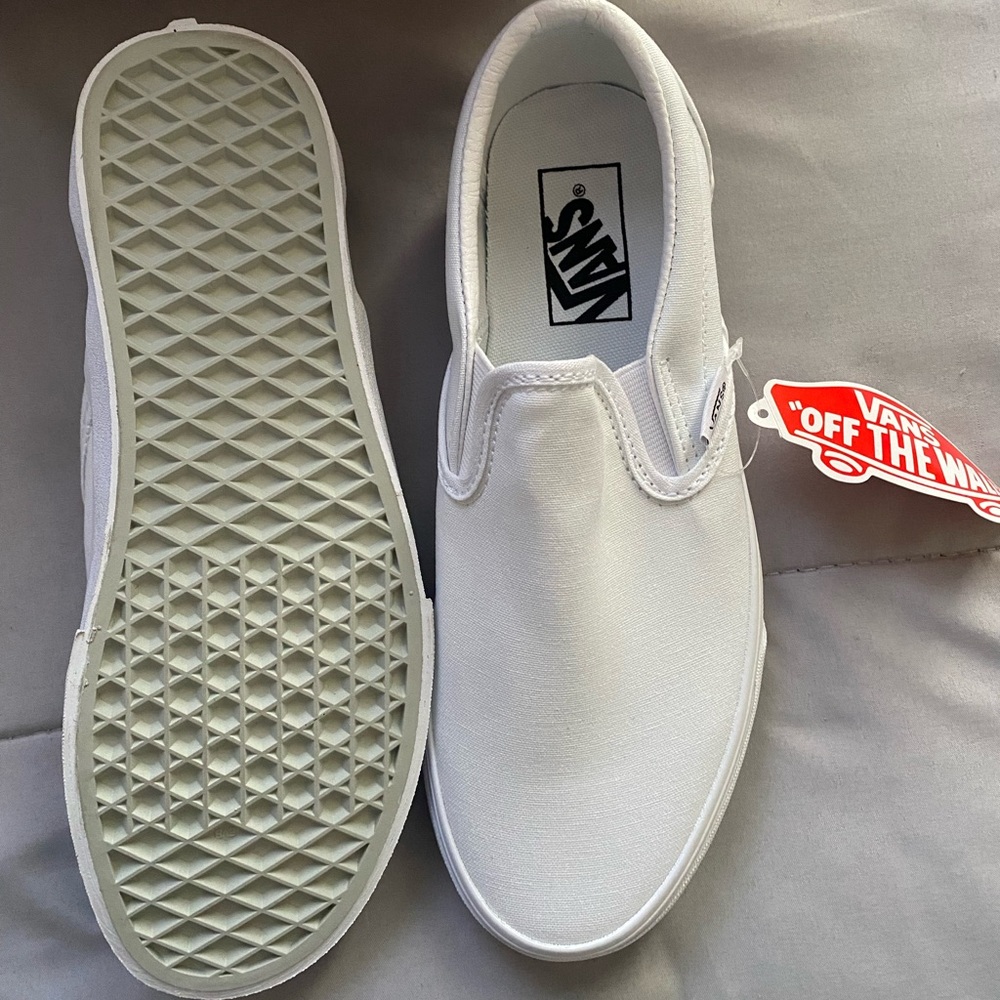 True White Classic Slip-on Vans